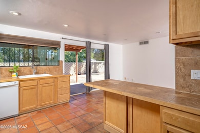 9551 E 30th St, Tucson, AZ 85748 - photo 6