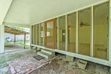 216 W. 4th St. Roanoke-07