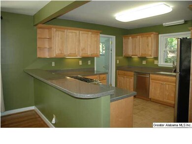 NEW Kitchen has Breakfast Bar New Cabinets with un