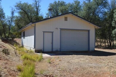 Detached Garage/Workshop