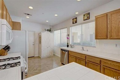Lots of counter space!