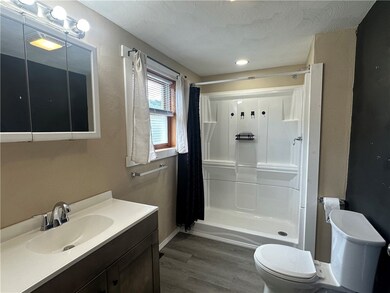 1st Floor Bathroom
