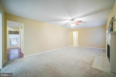 9571 Oakenshaw Dr, Manassas, VA 20110 - photo 5