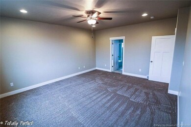 LARGE MAIN FLOOR MASTER BEDROOM