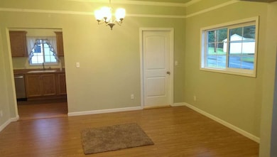 1082 SE Washington Ave, Chehalis, WA 98532 - photo 7