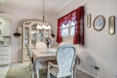 09-Dining Room