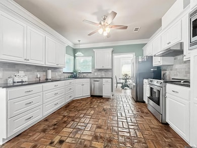 1637 River Run Dr, Denham Springs, LA 70726 - photo 6