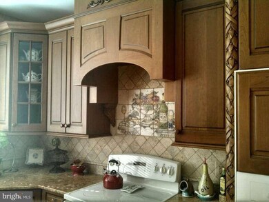 8204 Fox Hunt Ln, Frederick, MD 21702 - photo 4