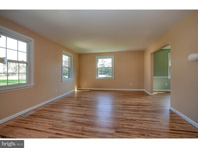 3 Honeysuckle Ct, Wilmington, DE 19810 - photo 3