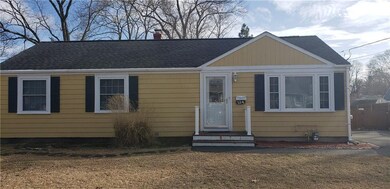 124 Liverpool St, Warwick, RI 02886 - photo 3