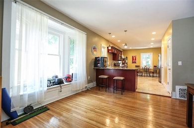 75 Vassar - Dining area to kitchen - large open sp
