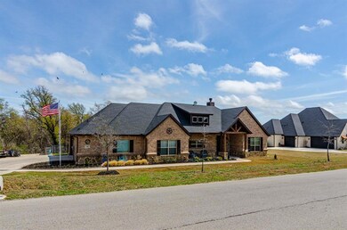 208 Scenic Wood Dr, Azle, TX 76020 - photo 5