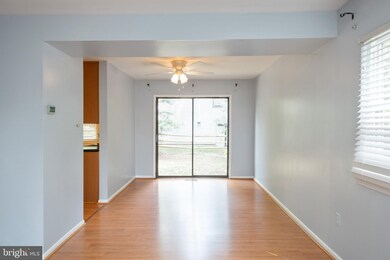 9561 Patchin Ct, Columbia, MD 21045 - photo 5