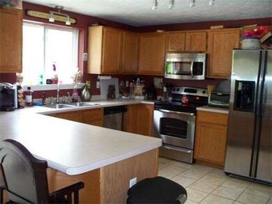 7 Kaysha Dr, Fitchburg, MA 01420 - photo 4