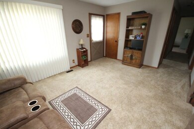 11 Emerald Ln, Huntington, IN 46750 - photo 2