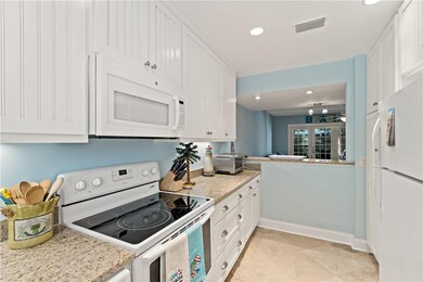 424 Magnolia Ave unit 8, Saint Simons Island, GA 31522 - photo 2