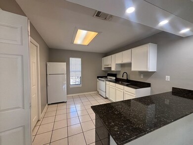 2267 N Veterans Blvd unit 23, Eagle Pass, TX 78852 - photo 4