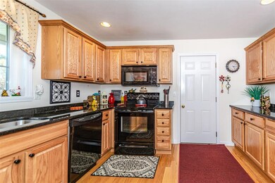 2 Nicolls Cir, Hudson, NH 03051 - photo 5