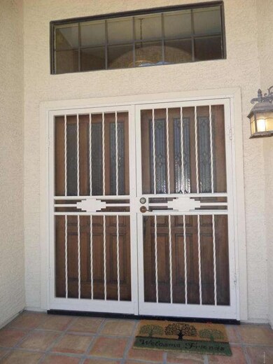 10464 E Pershing Screen Doors