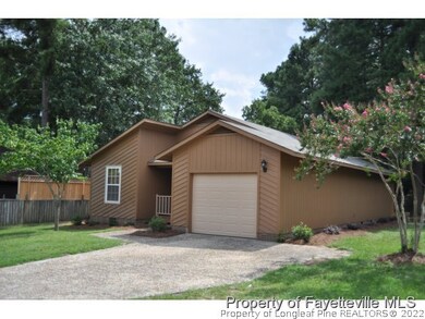 4479 Kinkead Ct, Fayetteville, NC 28314 - photo 2