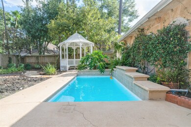 15719 Gettysburg Dr, Tomball, TX 77377 - photo 6