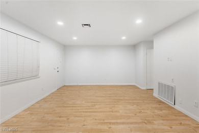 3078 S Pecos Rd, Las Vegas, NV 89121 - photo 6