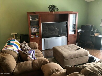 171 Central Blvd unit 32, Mount Washington, KY 40047 - photo 5