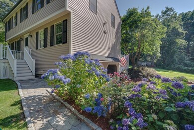 26 Parish Rd, Georgetown, MA 01833 - photo 2