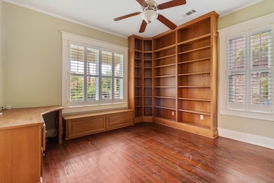 596 N 6th St, Memphis, TN 38105 - photo 6