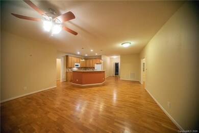 112 Glen Cross Dr, Statesville, NC 28625 - photo 5