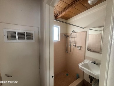 3564 E Kleindale Rd unit c, Tucson, AZ 85716 - photo 4