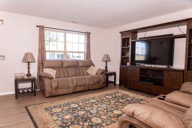 9321 Monique Dr, Fort Wayne, IN 46835 - photo 2