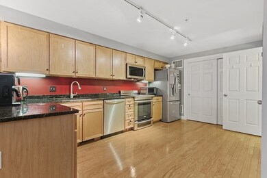 1 Russell St unit 105, Cambridge, MA 02140 - photo 7