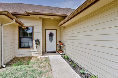 1005 Corral Dr, Granbury, TX 76048 - photo 4