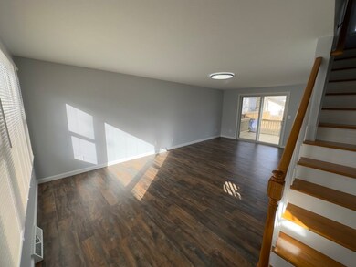 17 Champlain Ave, Indian Orchard, MA 01151 - photo 3