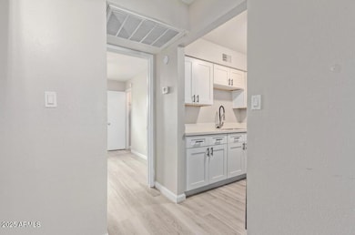 3406 E Pinchot Ave unit 13, Phoenix, AZ 85018 - photo 3