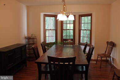 10415 Chesterwood Dr, Spotsylvania, VA 22553 - photo 3