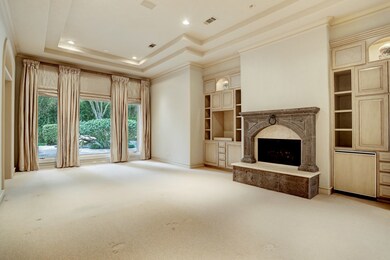 3 Lazy Wood Ln, Houston, TX 77024 - photo 3