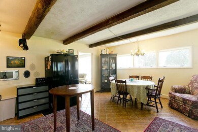 1236 Timber Ridge Rd, Berkeley Springs, WV 25411 - photo 4