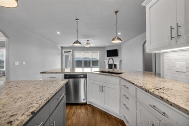 7119 E Oak Ridge St, Broken Arrow, OK 74014 - photo 5