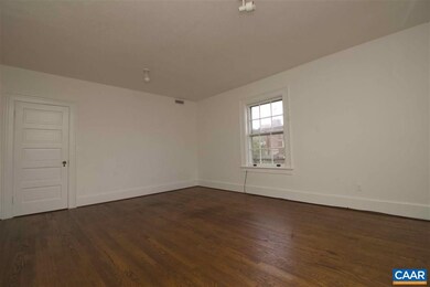 325 Chestnut Ave unit B, Waynesboro, VA 22980 - photo 3