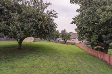 2412 Field Point Dr, Maryville, IL 62062 - photo 3