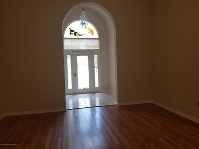 bryant entry den