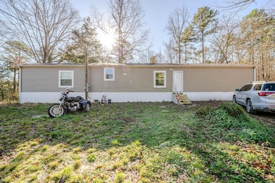 4090 Pyburn Dr, Savannah, TN 38372 - photo 2