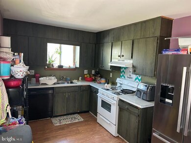 105 Dayton Ave, Collingswood, NJ 08108 - photo 2