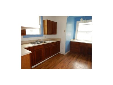 1105 A Ave NW, Cedar Rapids, IA 52405 - photo 4