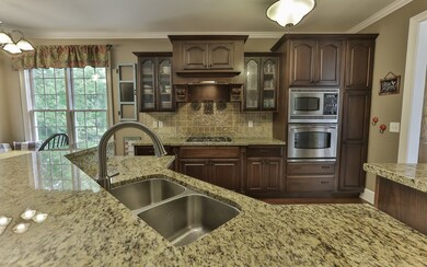 166 Oakcrest Dr, Ellijay, GA 30540 - photo 2