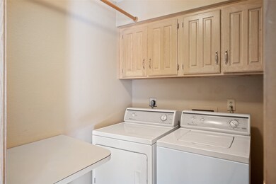 1104 Hidden Oaks Dr, Bedford, TX 76022 - photo 6