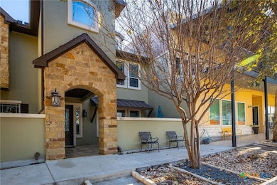 961 N Academy Ave, New Braunfels, TX 78130 - photo 2