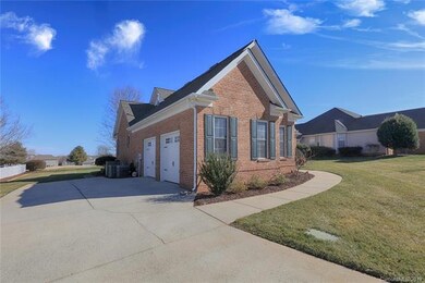 137 Fox Den Cir, Statesville, NC 28677 - photo 2